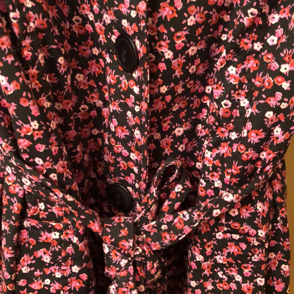 Stunning Betsey Johnson floral trench coach - Picture 3 of 4